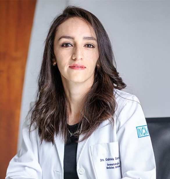 dra-gabriela-garcia-reumatologia-cuenca