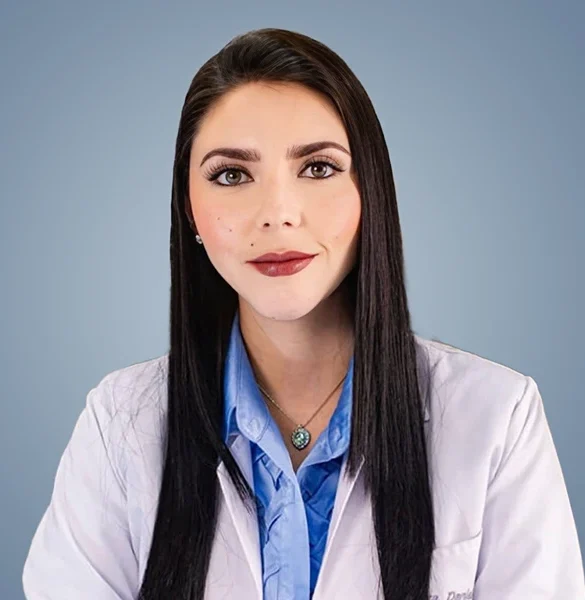 Dra. Daniela Riofrio Reumatologa en Loja