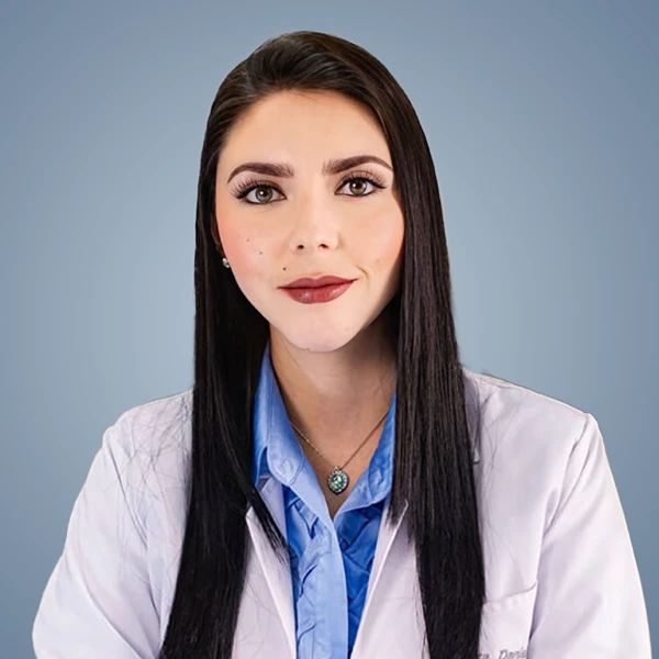 Dra. Daniela Riofrio Reumatologa en Loja