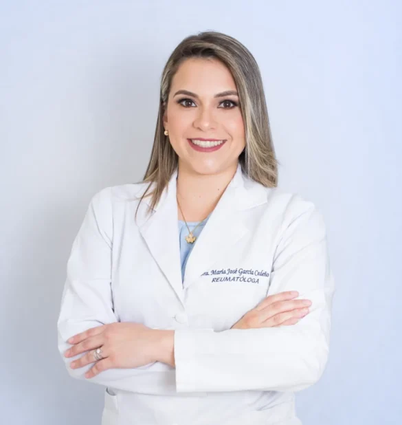dra-maria-jose-garcia-cedeno-reumatologa-portoviejo