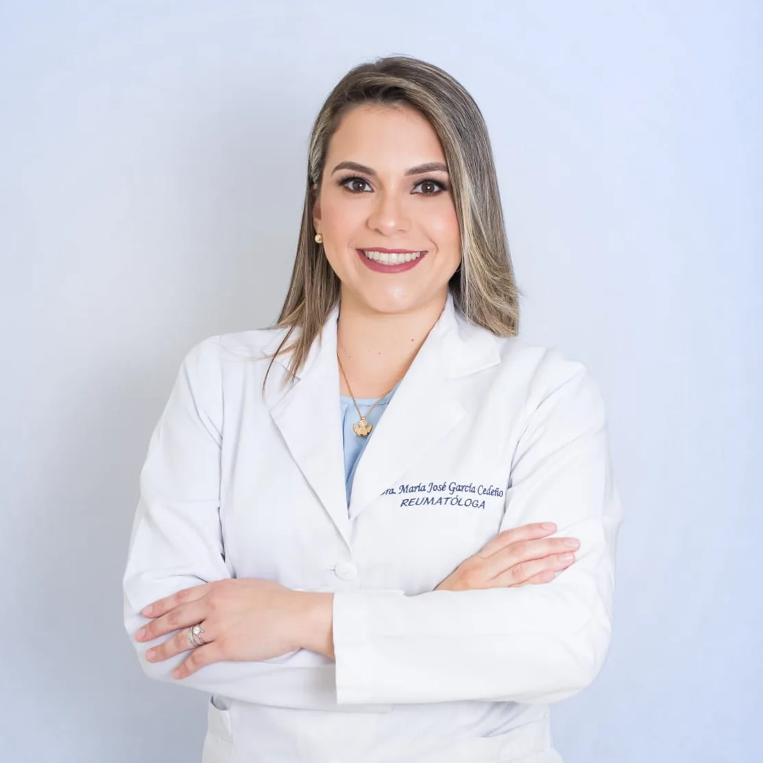 dra-maria-jose-garcia-cedeno-reumatologa-portoviejo