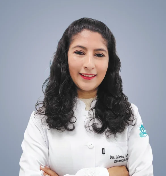 dra-monica-cueva-riofrio-reumatologa-loja